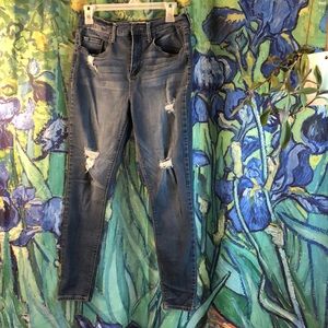 Medium wash denim jegging